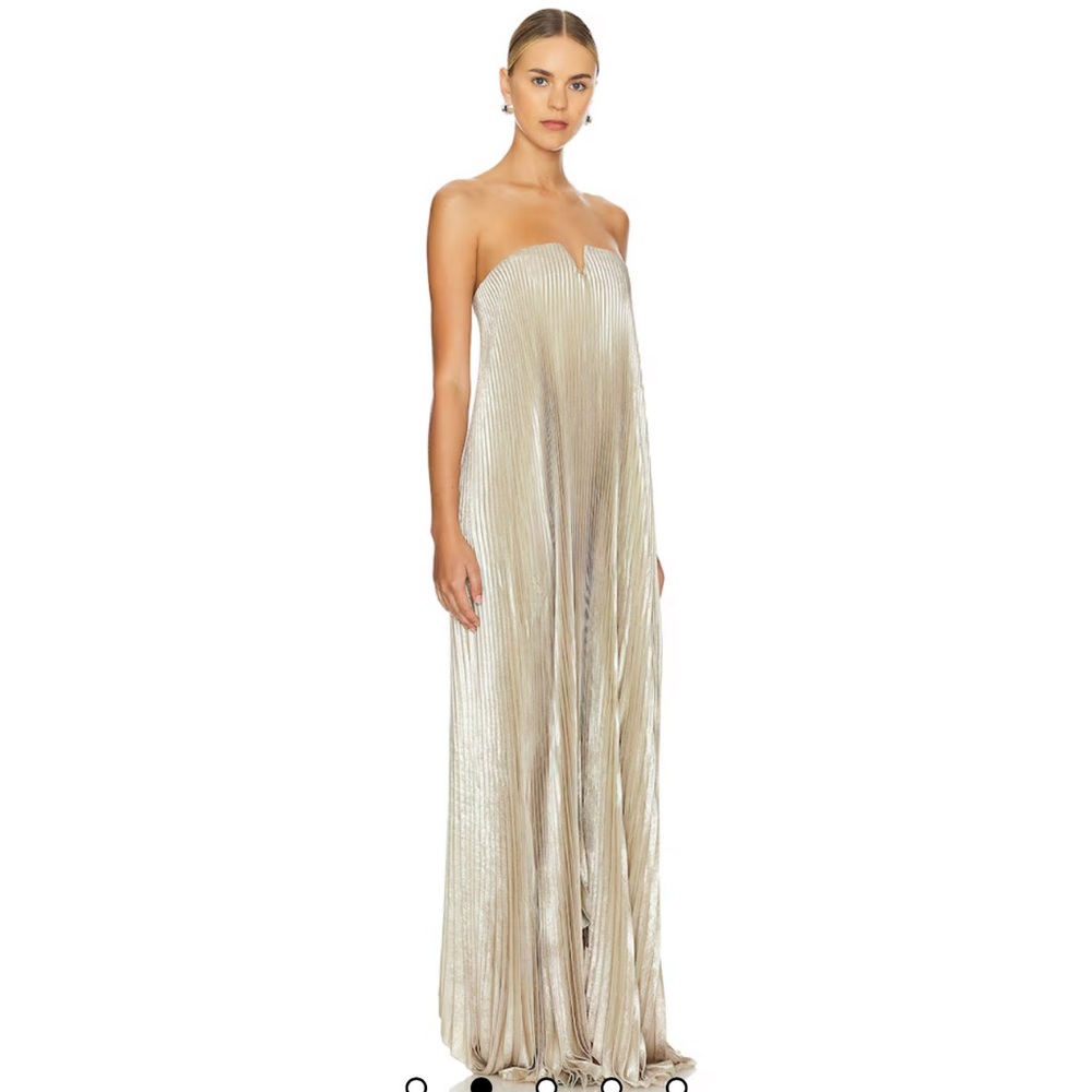 Chic Strapless Gold Dress